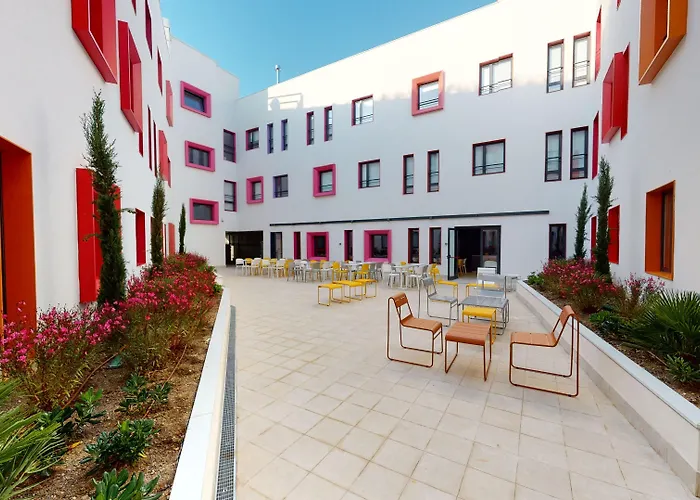 Residencia Universitaria Resa Malaga Centro